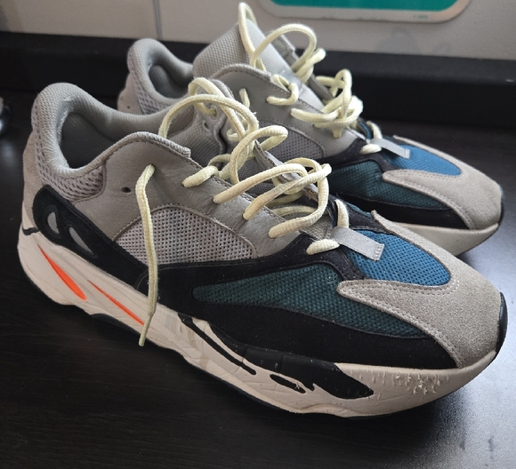 Authentic Adidas Yeezy Boost 700 Wave Runner Solid Grey B75571 2017